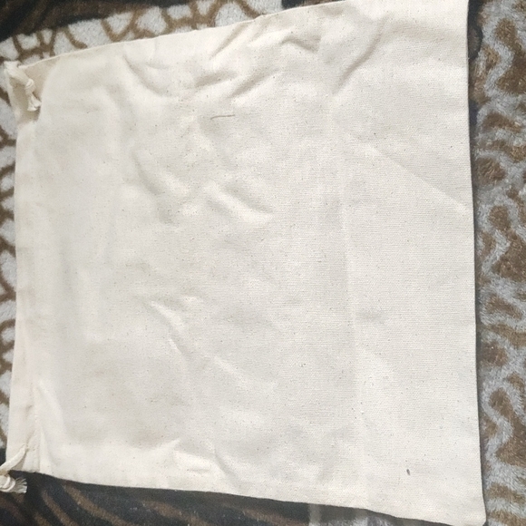 Valentino Dust cloth bag 13*11 - Picture 4 of 4